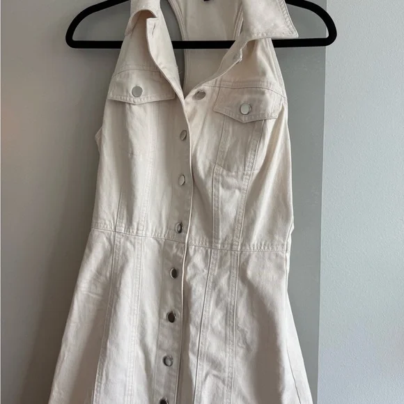 Sleeveless Cream Button-Down Dress - Picture 3 of 6